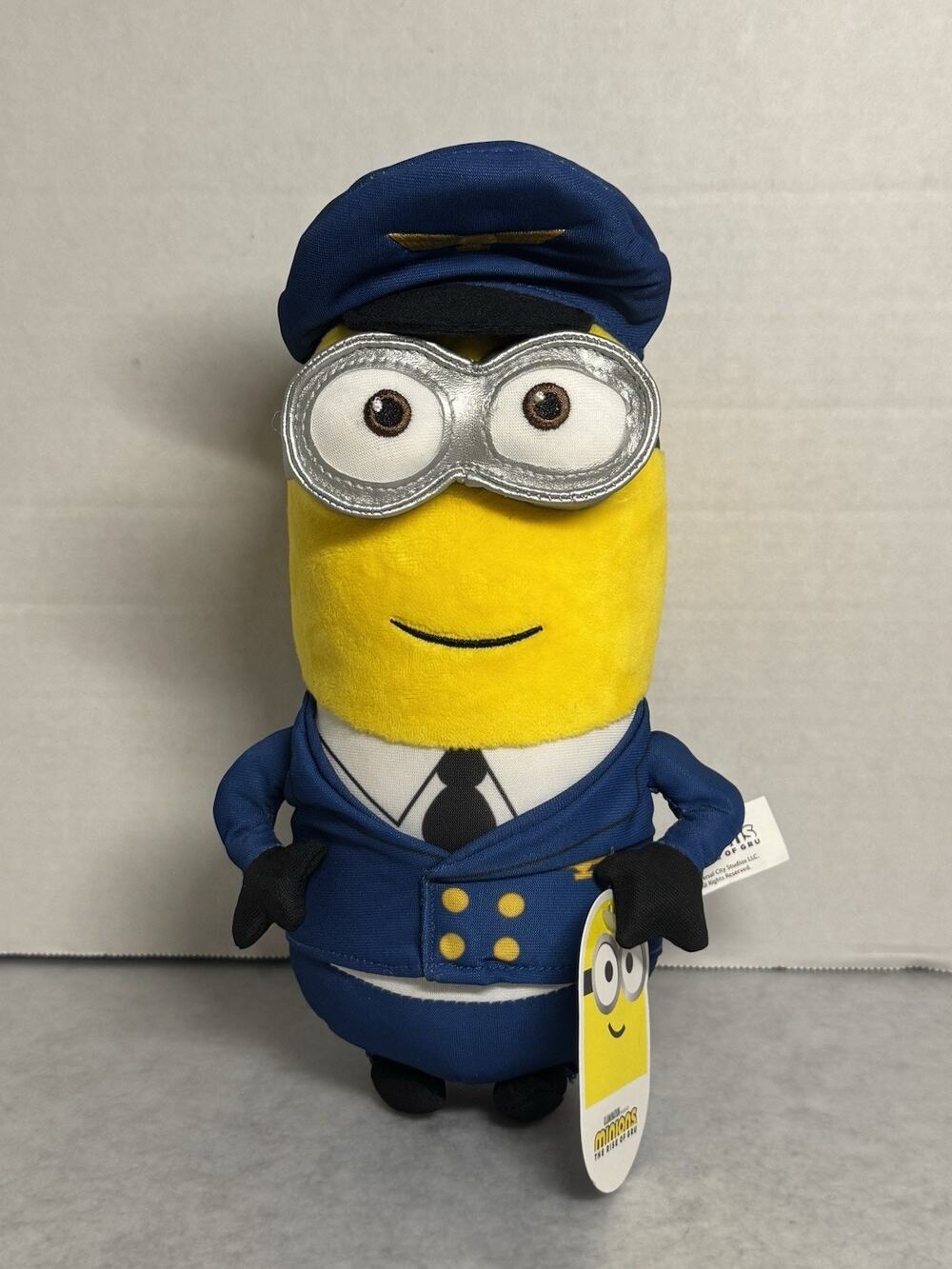 NWT Minions The Rise of Gru Pilot Kevin Plush Universal Illumination 9"